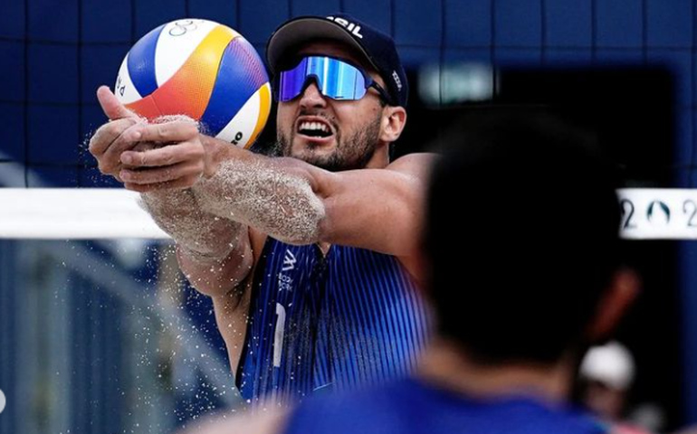Paris-2024: brasileiros George e André perdem e estão eliminados do vôlei de praia