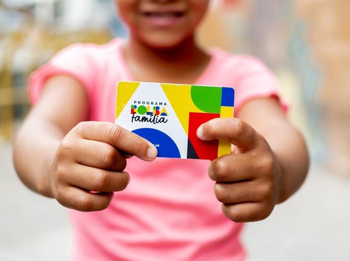 Mais de 533 mil famílias de Alagoas recebem o Bolsa Família a partir desta terça (15/4)