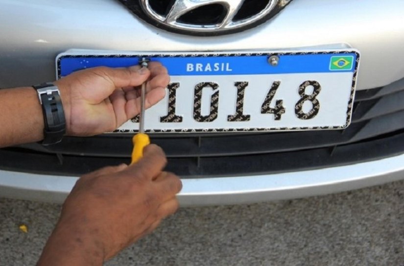 Perdeu a placa do seu veículo? Detran Alagoas explica como proceder durante o período chuvoso