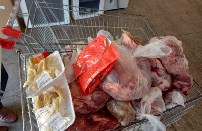 Vigilância Sanitária dá início às ações de 2022 com apreensão de 450kg de alimentos 