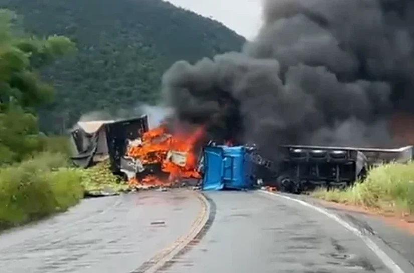 Carretas colidem, pegam fogo e deixam feridos na BR-101 em AL