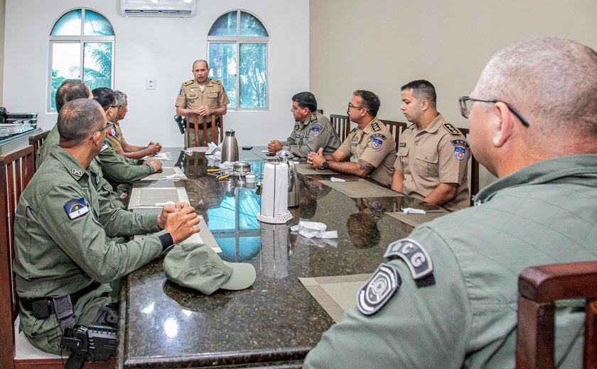 Polícia Militar de Alagoas recebe comitiva da PM de Pernambuco