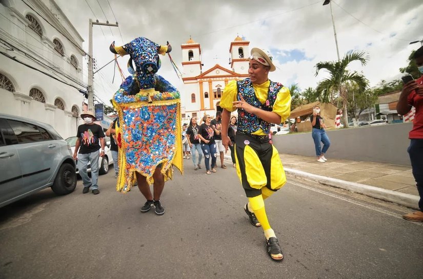 Sessão solene da ALE presta homenagem a instituições e personalidades pilarenses