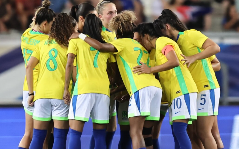 Seleção feminina de futebol sofre apagão e perde para a França em amistoso para a Copa América