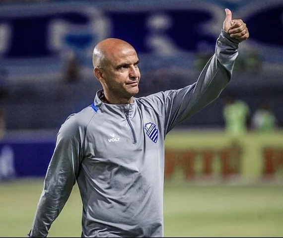 CSE anuncia quatro reforços e segue montagem do elenco para disputar três competições em 2026