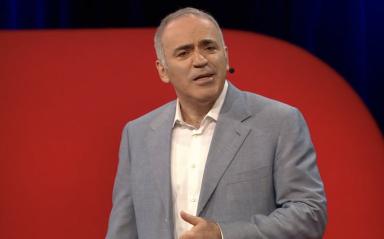 Rússia inclui campeão mundial de xadrez Kasparov em lista de terroristas e extremistas