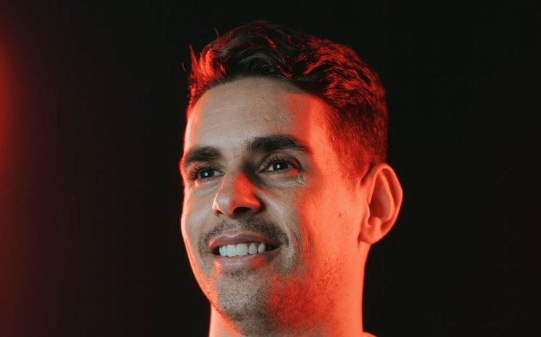 São Paulo anuncia retorno de Oscar, 14 anos após saída polêmica