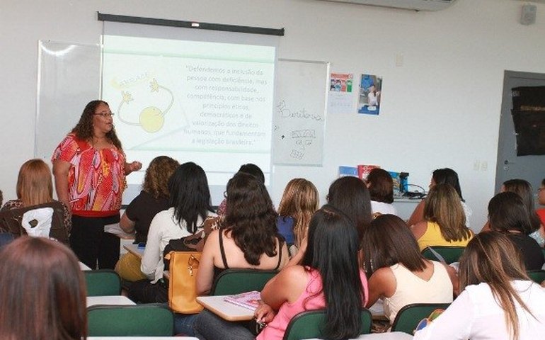 Estudantes são orientados sobre abuso e exploração sexual