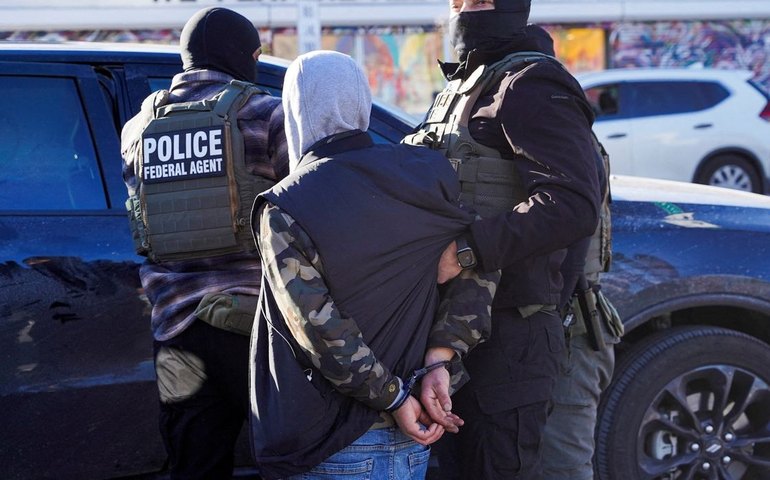 Dos imigrantes detidos nos EUA, 73% não têm antecedentes criminais