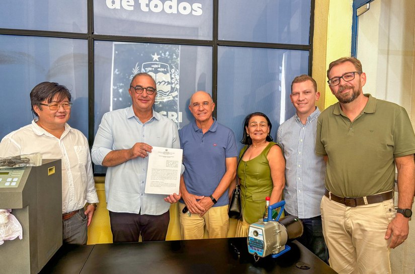 Seagri entrega equipamentos para contribuir com pesquisas de biotecnologia vegetal da UFAL