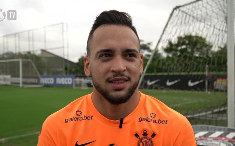 Lesão muscular deverá tirar Maycon do time do Corinthians por pelo menos um mês