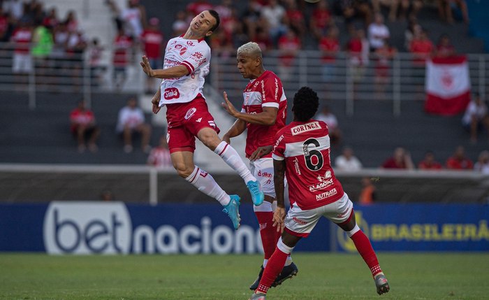 CRB recebe adversário paulista em busca de seguir vencendo CRB recebe adversário paulista em busca de seguir vencendo