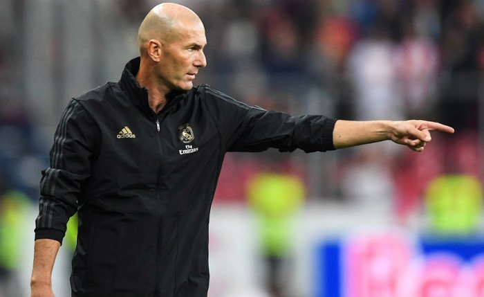 Técnico francês Zinedine Zidane negou qualquer possibilidade de empréstimo ou saída do jogador