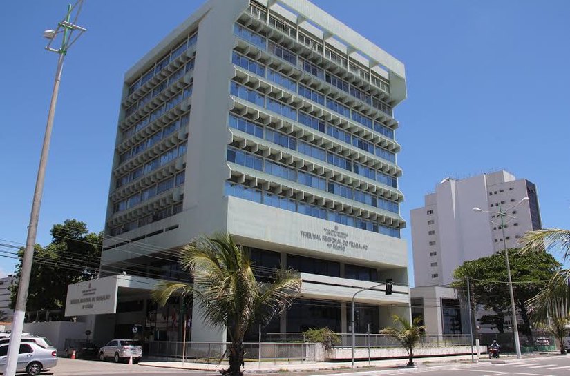 TRT na capital terá expediente até as 13h30 na sexta-feira, dia 26.08