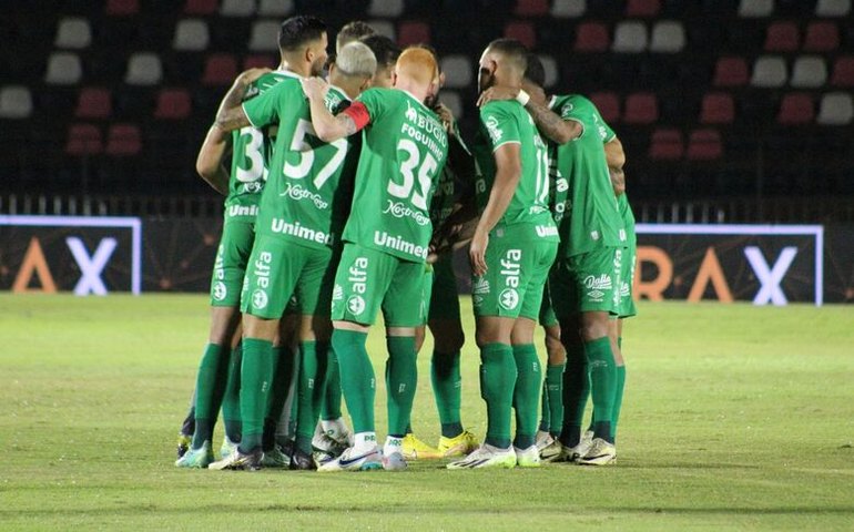 Chapecoense sai na frente do Botafogo-SP, mas amarga empate na Série B com gol contra