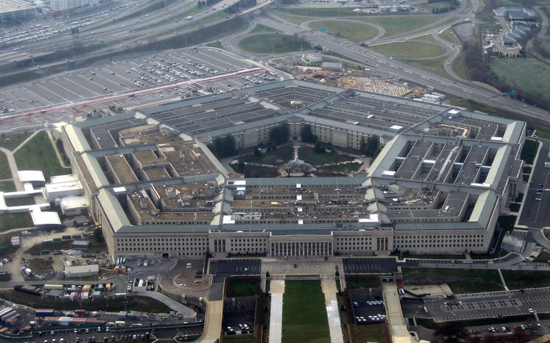 Pentágono dobra capacidade de transporte militar para US$ 1,5 bilhão após anúncio de ajuda à Ucrânia