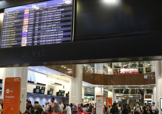 Voa Brasil completa um ano com 45 mil reservas para aposentados