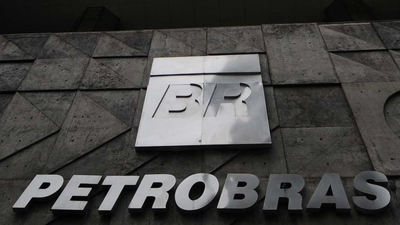 Após publicação do balanço, Petrobras vai trabalhar dívida de R$ 300 bi