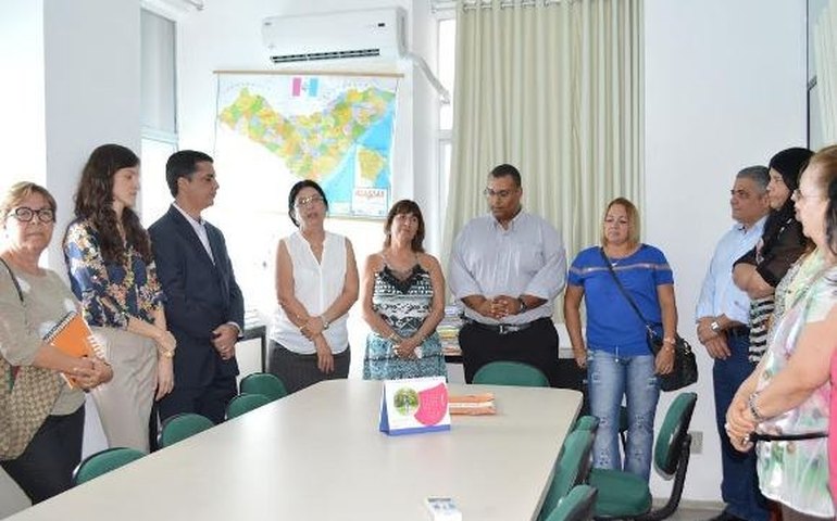 “Nossa gestão terá como foco a eficiência e a transparência”, diz nova secretária da Saúde