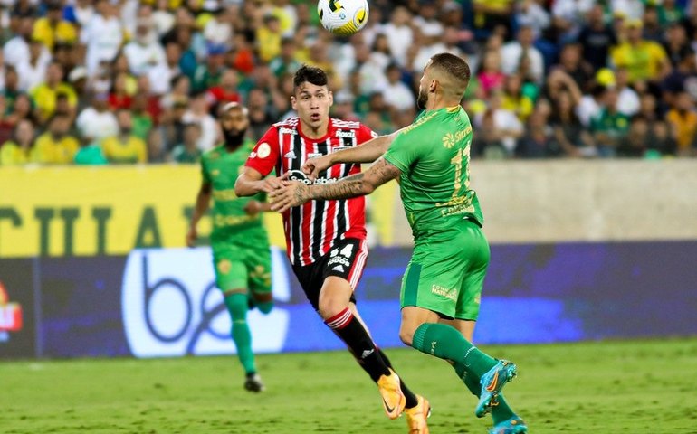 São Paulo arranca empate com o Cuiabá e amarga quinto jogo seguido sem vencer