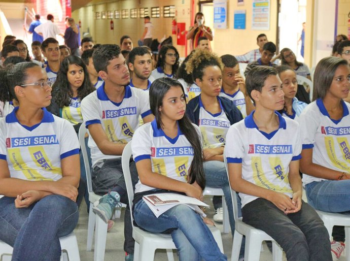 Escola Sesi/Senai de Maceió promove palestra sobre uso consciente da água