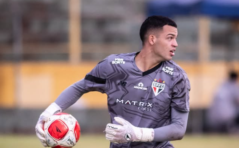 Goleiro brilha, São Paulo bate Fluminense nos pênaltis e pega o Cruzeiro nas quartas da Copinha