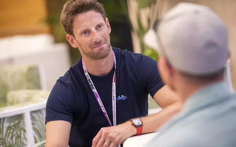 Grosjean pilotará carro de F1 quase 5 anos após acidente