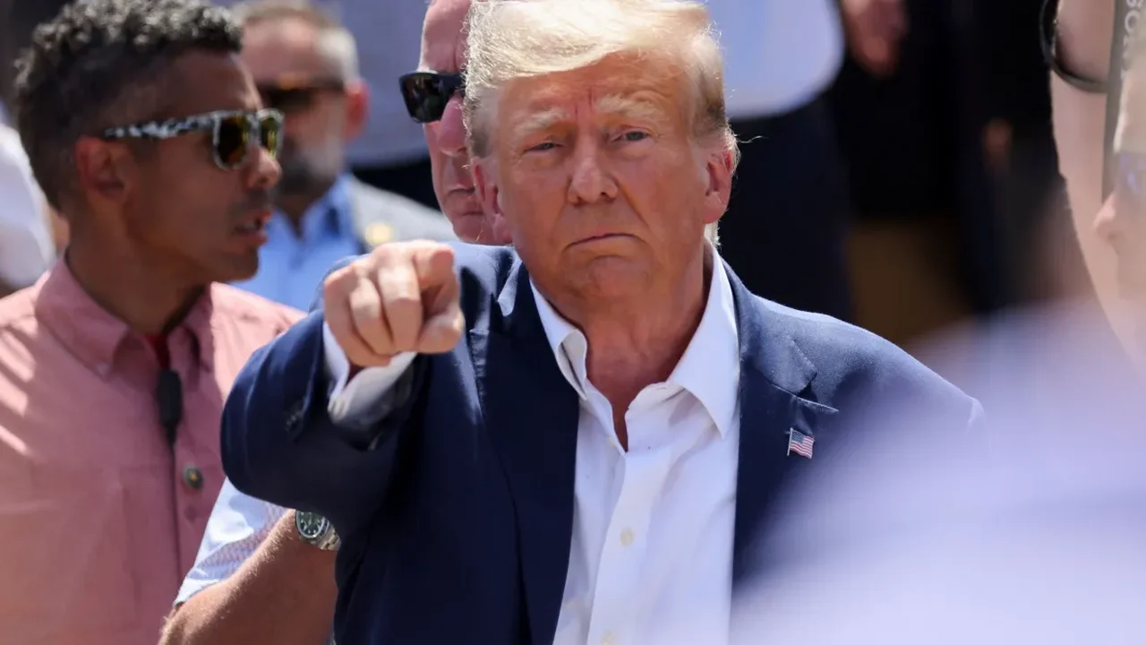 Suspeito de disparar contra Donald Trump em comício é morto, dizem autoridades americanas