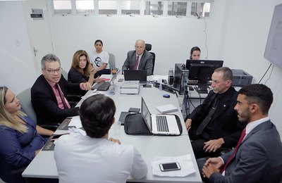 Caso Silvânio Barbosa: audiência para ouvir réu e testemunhas tem início no Fórum da Capital