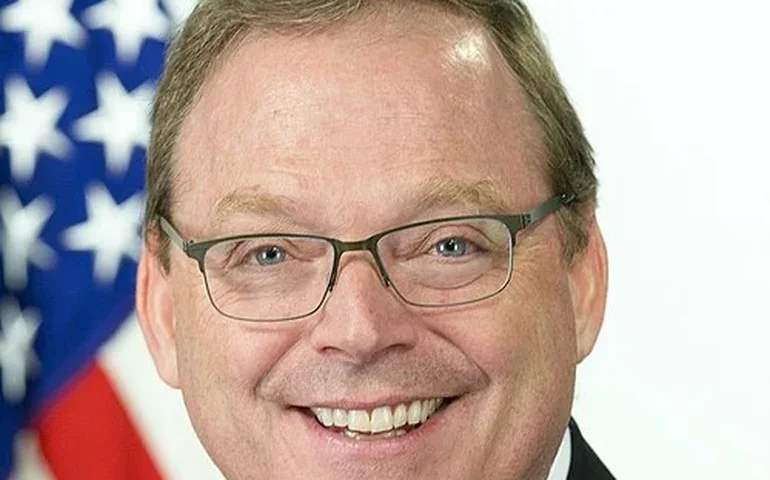 Favoritismo de Hassett para liderar o Fed supera 70% em mercados de aposta após fala de Trump