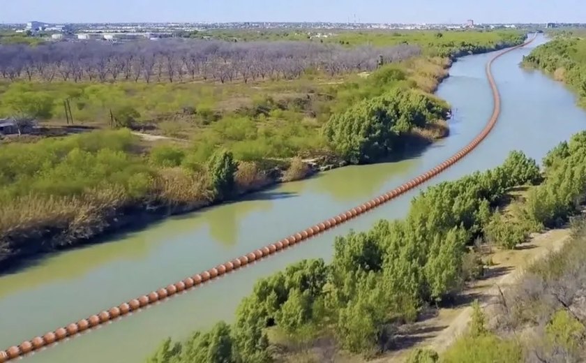 México critica governo do Texas por boias colocadas em rio na fronteira