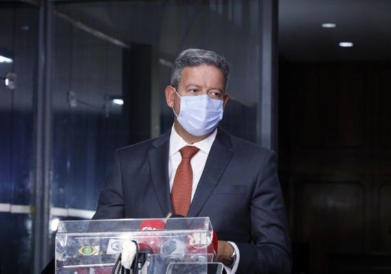 Arthur Lira critica governadores sobre preço de combustíveis e cobra solução do Senado