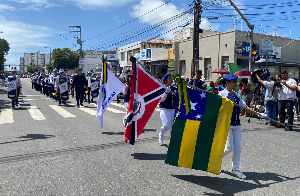 Desfile cívico marca celebrações do 7 de setembro em Aracaju