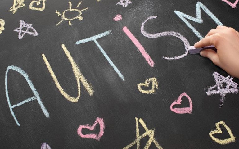 Comissão especial debate inclusão social e escolar de pessoas com autismo