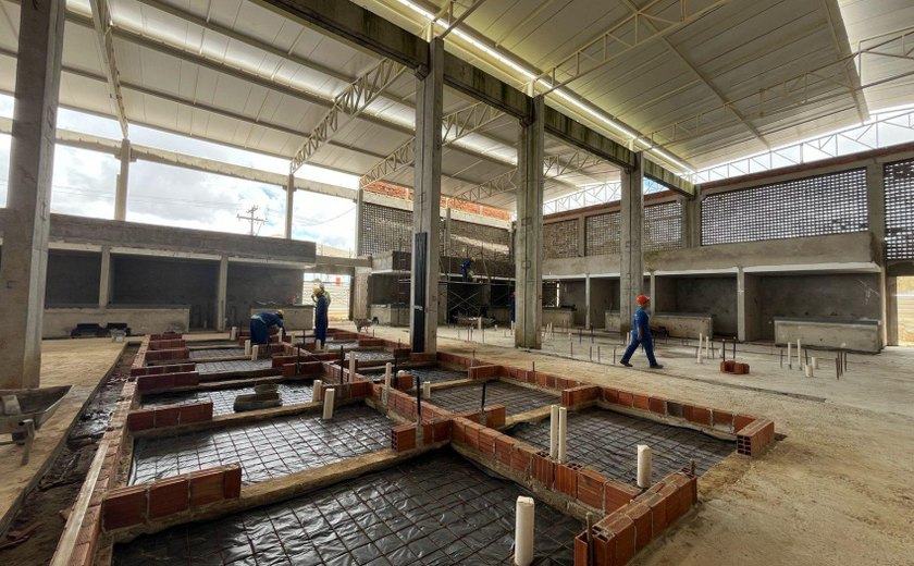 Mercado público do Benedito Bentes tem 70% das obras concluídas