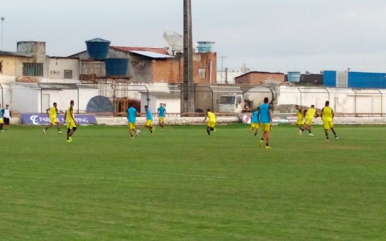 Após conversa com diretoria e comissão técnica elenco do ASA faz treino coletivo
