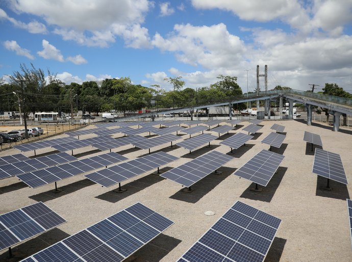 Durante sessão da ALE, projeto institui a política estadual de incentivo ao uso da energia solar