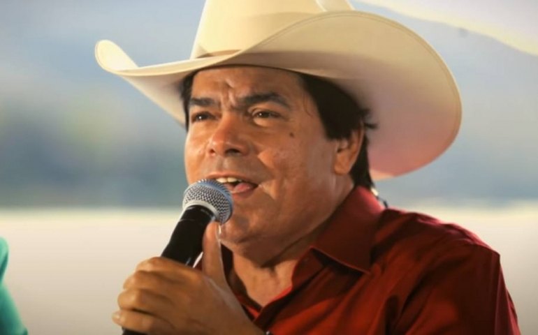 Internado com coronavírus, Parrerito é entubado após mal súbito