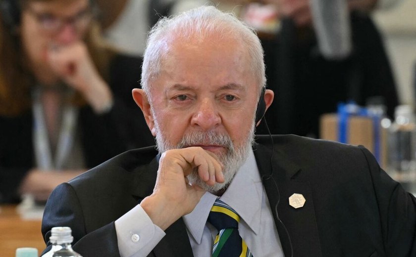 Lula diz que guerra na Ucrânia é 'desnecessária' e só entrará no debate com 'brecha para paz'
