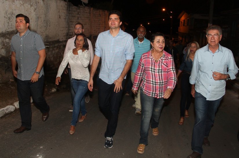 Comunidade do Flexal de Baixo agora tem ruas asfaltadas