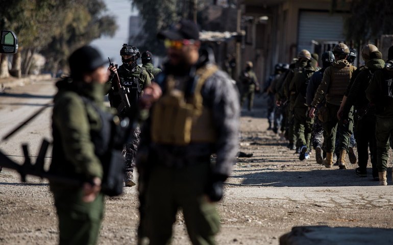 Presença militar dos EUA na Síria viola as leis e permite aos terroristas ficar no país, diz Irã