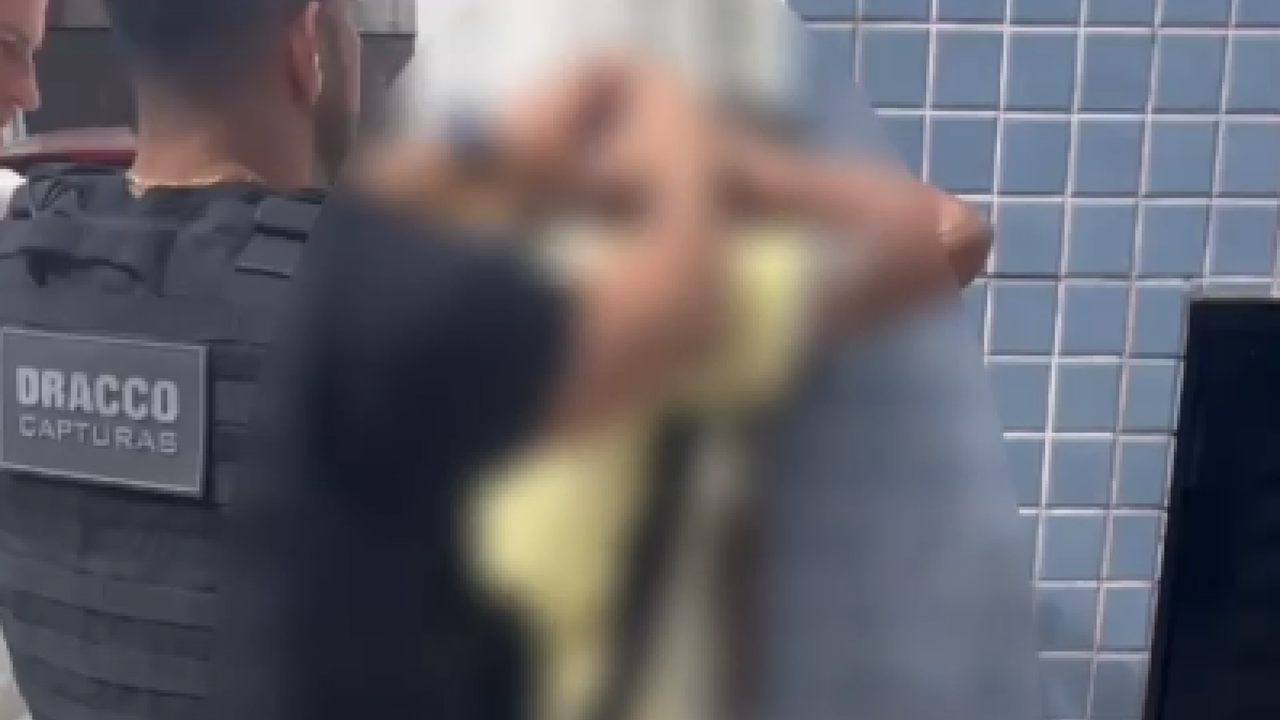 Condenado por roubo é preso quando trabalhava como pintor em edifício na Ponta Verde, em Maceió