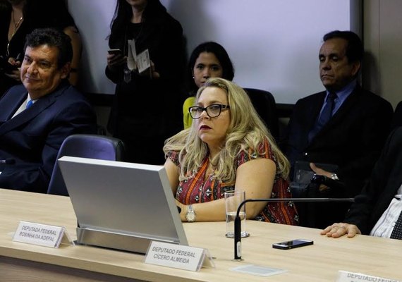 Rosinha da Adefal apresenta emenda à PEC da Reforma da Previdência para evitar prejuízos às Pessoas com Deficiência