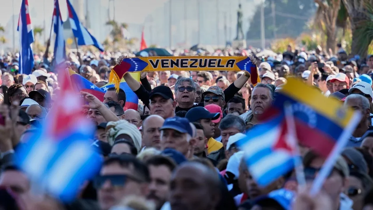 Cuba afirma que 32 oficiais cubanos foram mortos em ação dos EUA na Venezuela