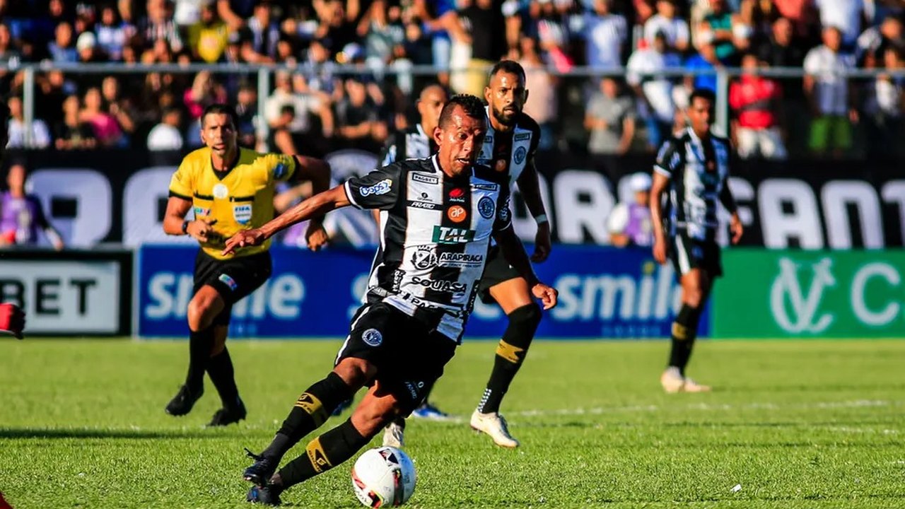 ASA renova com Anderson Feijão; Gigante enfrenta o rival Cruzeiro, sábado, no Municipal