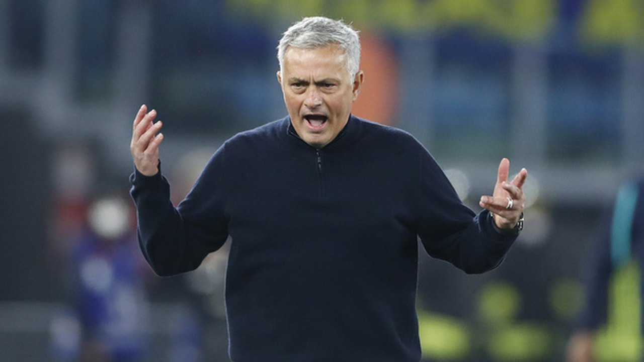Flick comenta rumores sobre Mourinho no Real Madrid e diz estar pronto para o desafio