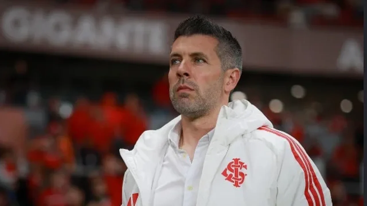 Internacional demite Paulo Pezzolano após nova derrota no Brasileirão
