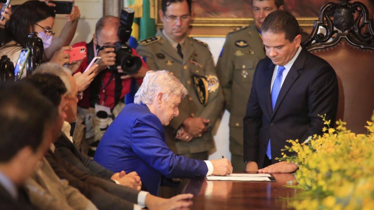 Klever Loureiro é o novo governador de Alagoas