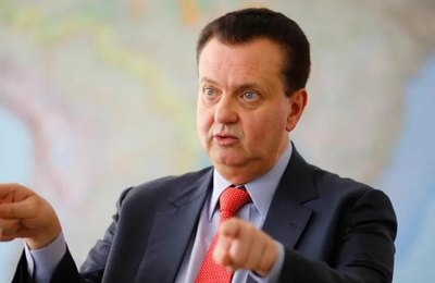 Kassab (que sabe o que não sabemos) vem aí...