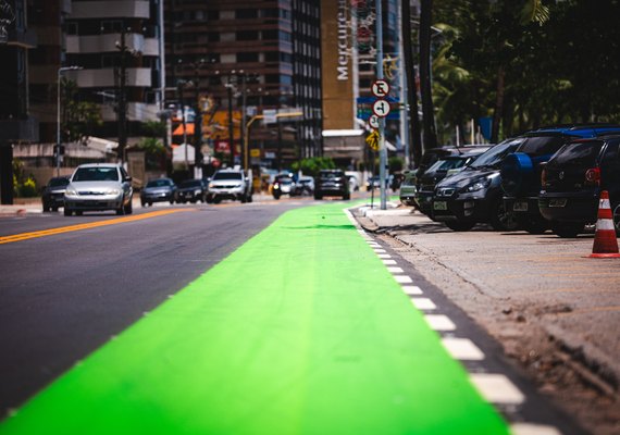 Câmara de Maceió aprova suspensão de multas aplicadas durante a instalação da Faixa Verde na orla